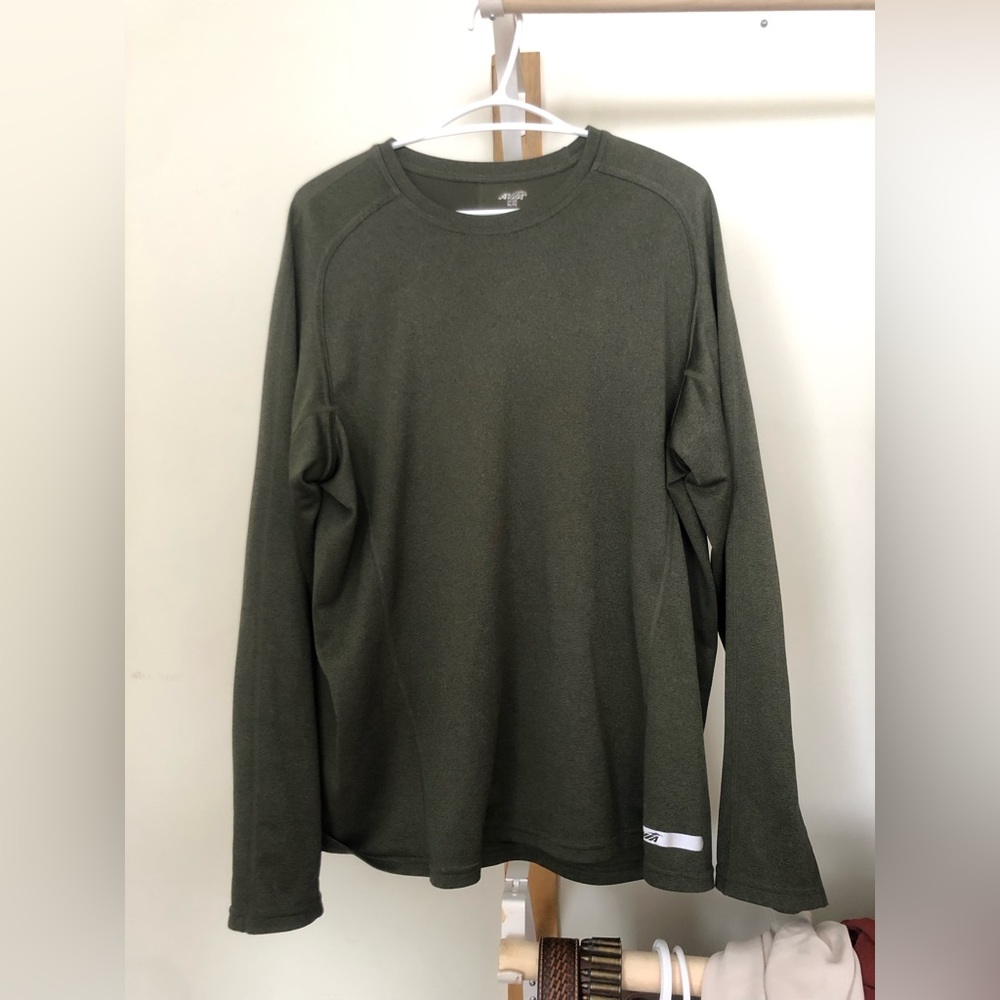 Green avia long sleeve